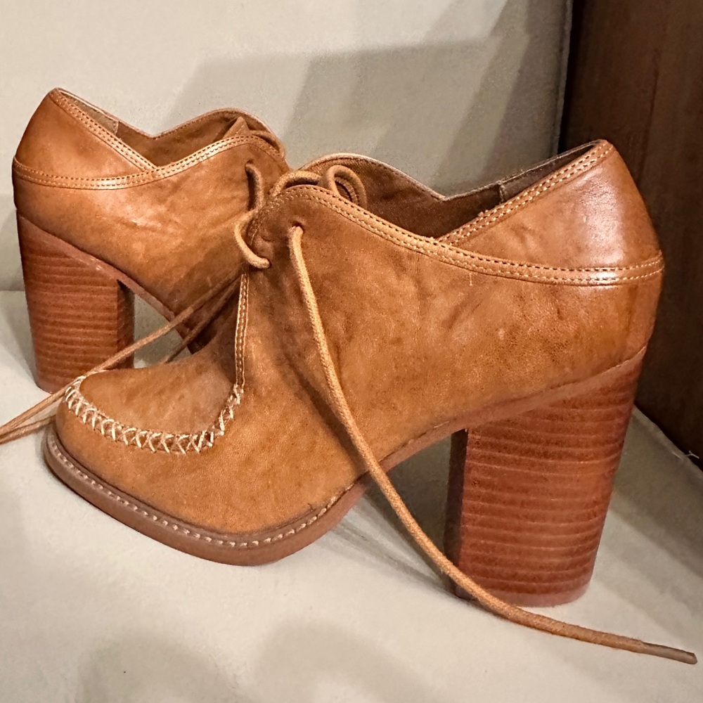 Vintage Kelsi Dagger Cognac Leather Lace-Up Block Heel Oxfords - Picture 2 of 8